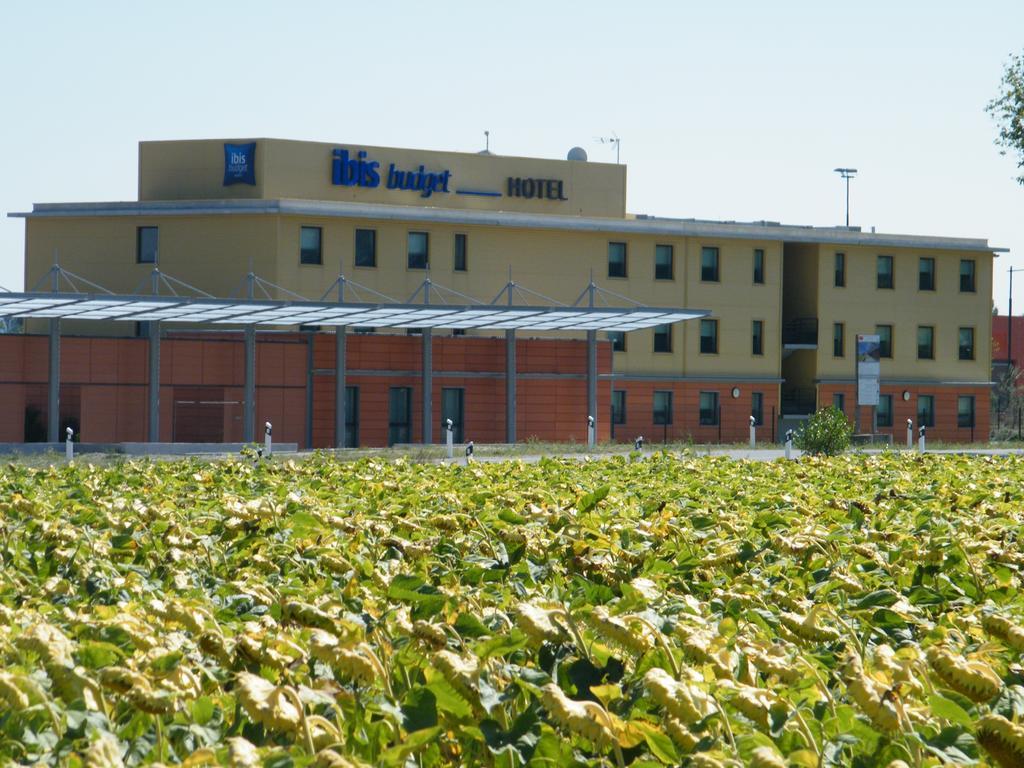 Ibis Budget Castelnaudary - A61 Zewnętrze zdjęcie